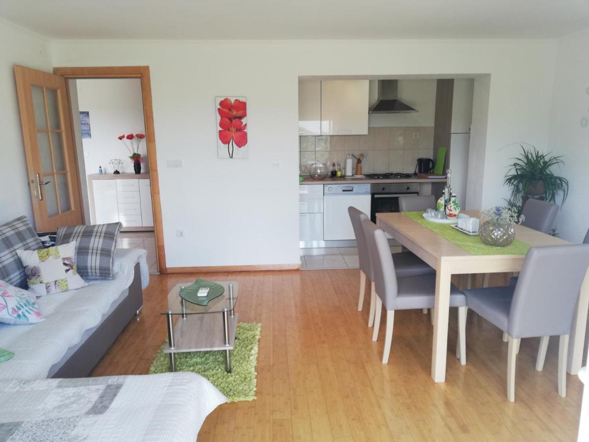 Apartment Boba Sinj Exterior photo